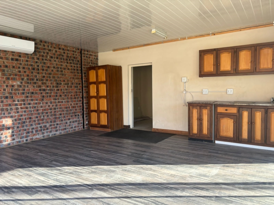 To Let 3 Bedroom Property for Rent in Wilgehof Free State